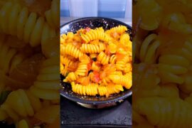 10 minutes me pasta 🍝😱 #food #recipe #cooking #shorts #ytshorts