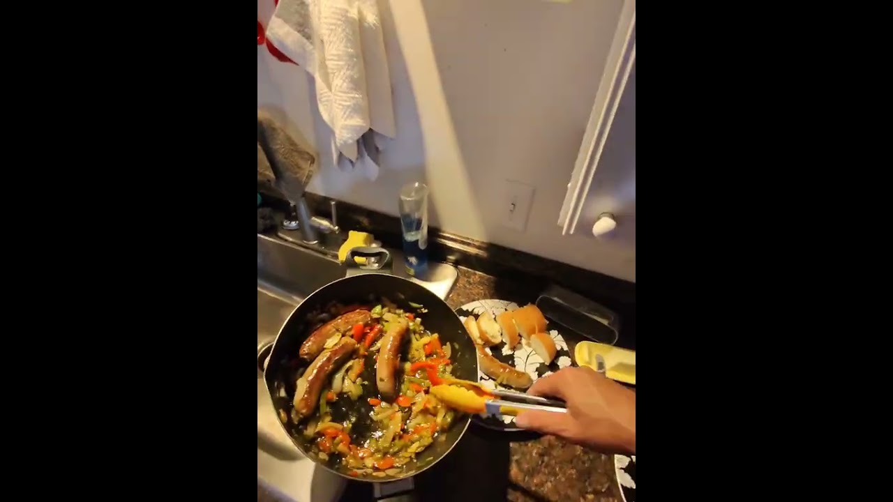 Sausage & Peppers ๐ Straight from the Coney Island Boardwalk | Italian Cooking Sausage & Peppers ๐ Straight from the Coney Island Boardwalk | Italian Cooking