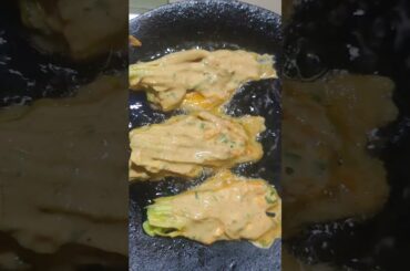 কুমড়ো ফুলের বড়া অল্প তেলে ভাজা। #cooking #fouryou #food #viralvideo #recipe #italianrecipes