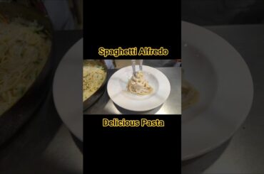 🍝 SPAGHETTI ALFREDO 🍝 #shorts #viral #video #fyp #food #italy #@Haratikitchen-j3y