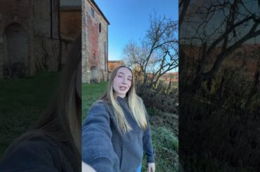 Let’s go to a farm in Tuscany! 🍇#italy #travel #travelvlog #farmhouse