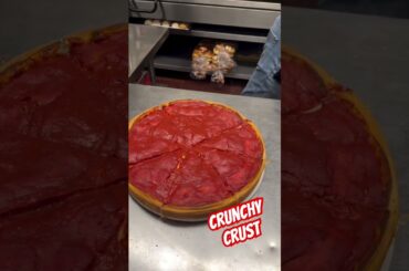That crunch! 🤌🏼#enzospizzaandrolls #pizza #pizzapie #food #shorts #fyp #foodie #foodshorts