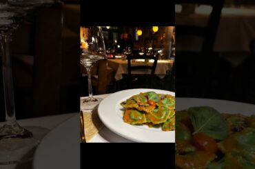 Ravioli that will make you move to Italy 🍝✨ 🍝✨ #Shorts #restaurant  #italianfood #italy  #venice