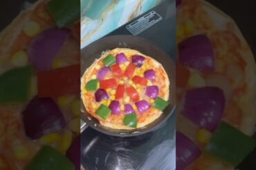 Bread pizza #shots #breadpizza #cooking