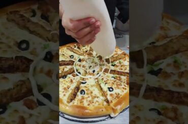 #pizza #pizzalover #food #foodie #streetfood #minivlog #cloudkitchenjourney #tamannapraveenvlogs