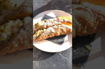 📍Cannoli Siciliani 🇮🇹 Sicily 🇮🇹 #sicily #italy #travel #food