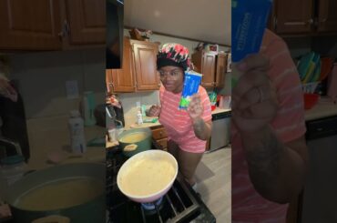 Chicken Alfredo..yum💜 #budgetfriendly #budgetfriendlyeats #cooking #alfredorecipe