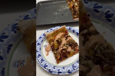 Pizza de carne molida from my book Puerto Rico food recipes part 2 available on Amazon ( fan vid )