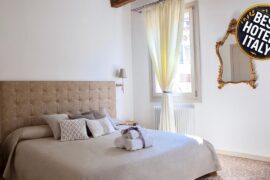B&B Al Pozzo di Luce | Venice, Italy | Hotel Review 🏨
