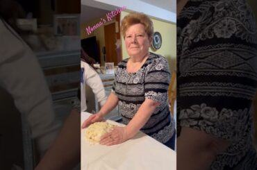 Nonnas Magic Italian Cookies 🇮🇹❤️ Dolci Di Gucchero Bone Cookies / #easter #family #scilla #pov