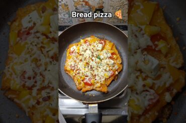 Bread pizza recipe 🤤||Triangle bread pizza 🍕😋||#easyrecipe #cookingchannel#trendingshorts #pizza