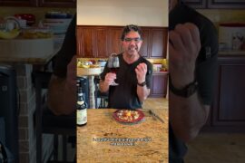 No need to overcomplicate pairings... this is all you need! 😊🍷🥩