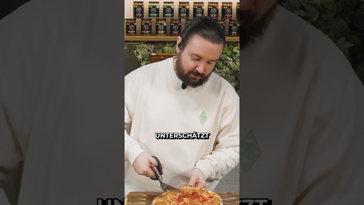 Ich teste die neue SCHARFE PIZZA von Gustavo Gusto #pizza #diavolo #scharf #tastetest #foodnews Ich teste die neue SCHARFE PIZZA von Gustavo Gusto #pizza #diavolo #scharf #tastetest #foodnews