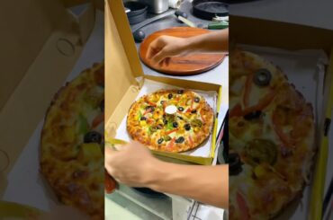 Hot & Fresh🥵 Pizza🍕Mini Vlog#viral #shorts #pizza #youtubeshorts #food #minivlog #ytshorts