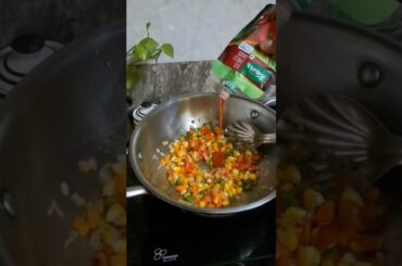 Red saus pasta #youtube #food #new #new #yammey #reels #recipe #reel #youtubeshorts