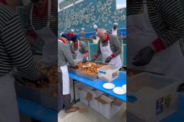 Stripes Strike Spring! #viralvideo #italy #spring2026 #food #foodfestival #foryou #viral #fyp