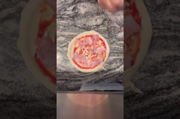 #pizza #food #deliciouspizza #pizzalover #pizzapie #cooking