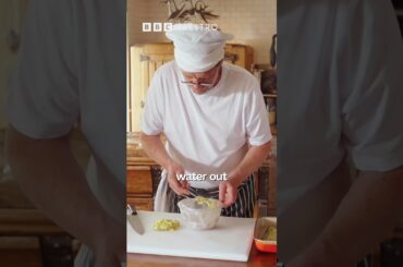 Marco Pierre White perfectly prepares Aubergine nicoise #marcopierrewhite  #shorts #cooking