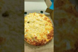 Aaj toh cheese pizza ka order aaya hai 🍕  🍕 🍕😃#pizza #foodie #viral
