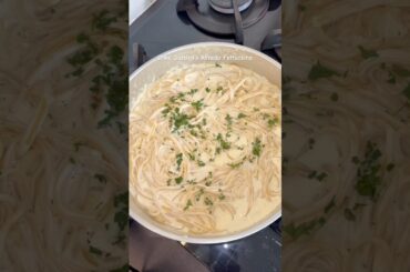Olive Garden's Alfredo Fettuccine ✨👌 #youtubeshorts #food #recipe #italianfood #chef #cooking