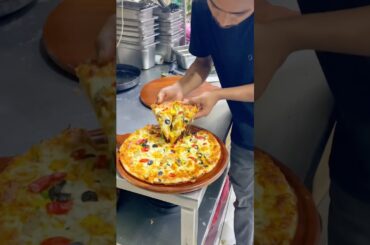 Veggies Se Bhara Pizza😱🍕🥵#viral #shorts #pizza #youtubeshorts #food #minivlog #ytshorts