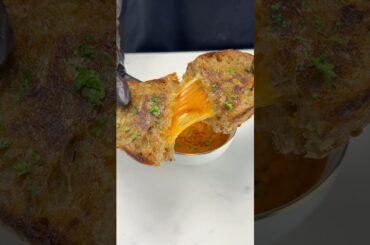 Creamy Roasted Tomato Soup with Crispy Cheesy Toast