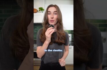 How to make a delicious Spring Pea Risotto  #peas #risotto #italianfood #italiancuisine #dinnerideas