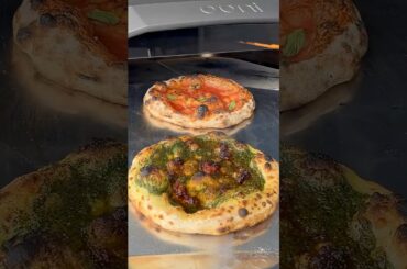 I baked two mini pizzas in my Ooni Koda 2 Pro. Perfect lunch when working from home. 😋 #shorts