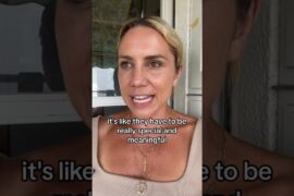 #italy #italian #giftgiving #culture #Shorts #ciaoamberc