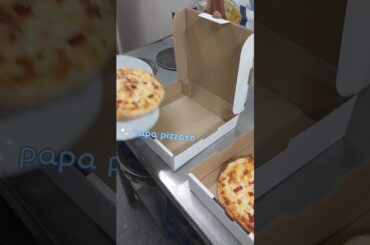 making pizza papa pizzato #viral #lifeisbutadream #italianrecipes #shortsfeed
