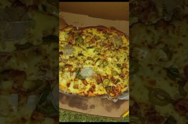 chicken tikka pizza| pizza recipe #food #shortsfeed #recipe