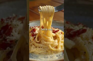 Authentic Spaghetti Carbonara Recipe — Easy Italian Pasta!