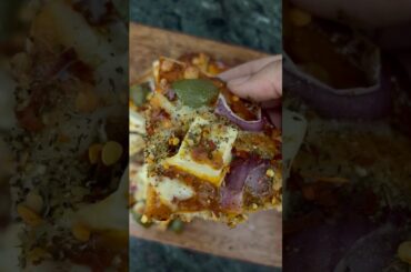 👉 Cheesy Corn & Veg Loaded Pizza – Easy Homemade Recipe 🍕🔥