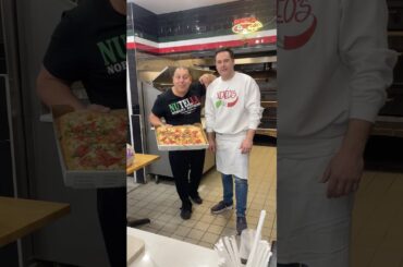 New York pizza everybody loves it! #love #food #pizza