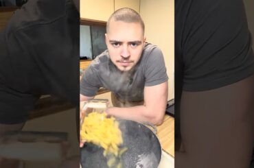 Cals: 672 Pro: 52g Carb: 55g Fat: 26g #mealprep