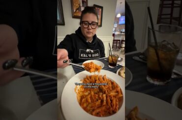 BEST ITALIAN PIZZA MILWAUKEE #italian #pizza #milwaukeefood #milwaukeefoodie #pasta