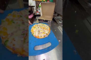 Aaj toh chesse veggie pizza ka order aaya😋 #pizza #foodie #viral