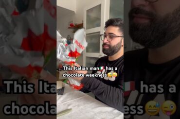 This Italian man🇮🇹 has a chocolate weeknes🤣 #italianreaction  #tradition  #easter #easteregg