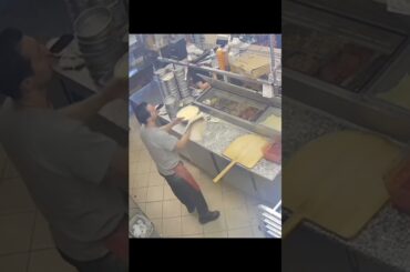 There it is #pizza #viral #pizzapie #pizzalover #itspizzatime #italianfood #youtubeshorts #trending