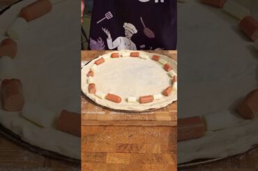 Hot Dog STUFFED Crust 👀#itspizzatime #pizzarecipe #recipe