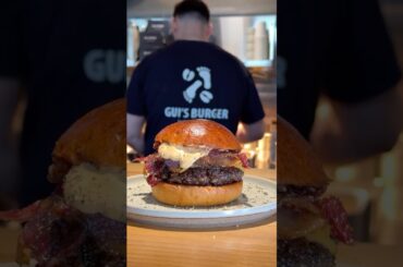 Japan’s #1 Burger 🍔 Ranked #17 in the World