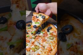 BUY 1 Get One Free😍 Best Offer Lunch /Hogya Hen @michigan_pizzza ( pizza & Food Lovers New #food