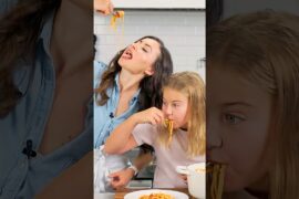 This Spaghetti Meat Sauce Always Wins #shorts