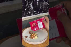 2 min bread pizza recipe | homemade pizza recipe #shorts #recipe #viral #food #pizza