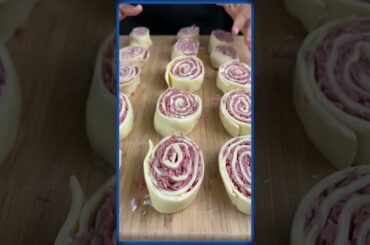 ROCAMBOLE DE CALABRESA DEFUMADA #receitas #sobremesarapida #receitafaceis #shorts #rocambole