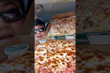 Finally trying the Pan Pizza @papajohns  #shorts