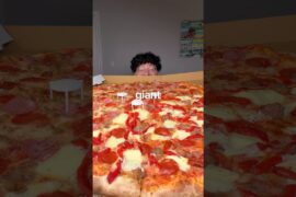 Tiny vs Giant Pizza