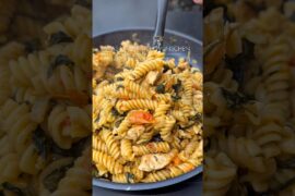 Geschnetzeltes😋 #nudeln #pasta #geschnetzeltes #shorts #shortvideo #fürdich #viral #rezept #rezepte