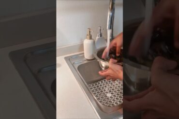 Table Shaking While Eating Pizza in Italy | Italy Stories Ep. 3 #indianinitaly #pizzastory #viral