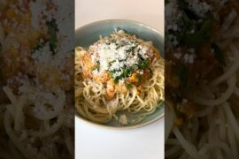 Wer sagt, dass Bolognese Fleisch braucht? #monsieurcuisine #shorts